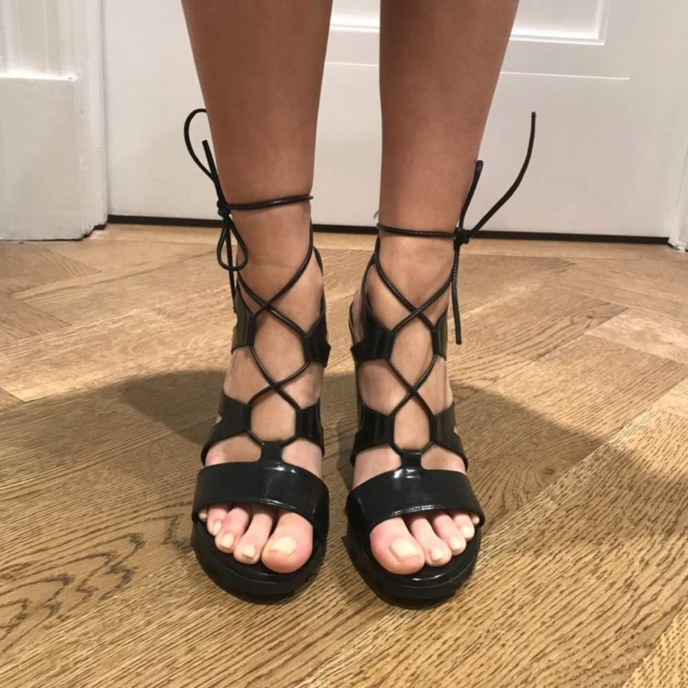 Stuart weitzman pumps
